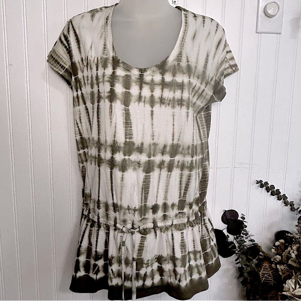 Michael Kors Olive Green/ Soft White Tie Front Tie Dye T-Shirt Women’s Size Med